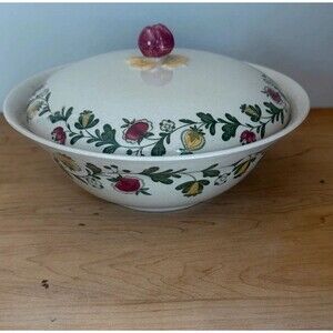 Vintage Johnson Brothers Gretchen covered vegetable bowl old granite pattern